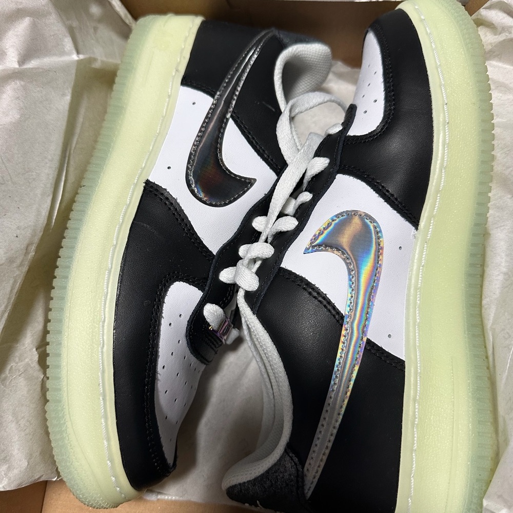 Nike AF1 LV8